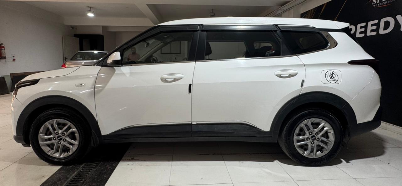 Kia Carens Prestige 2023