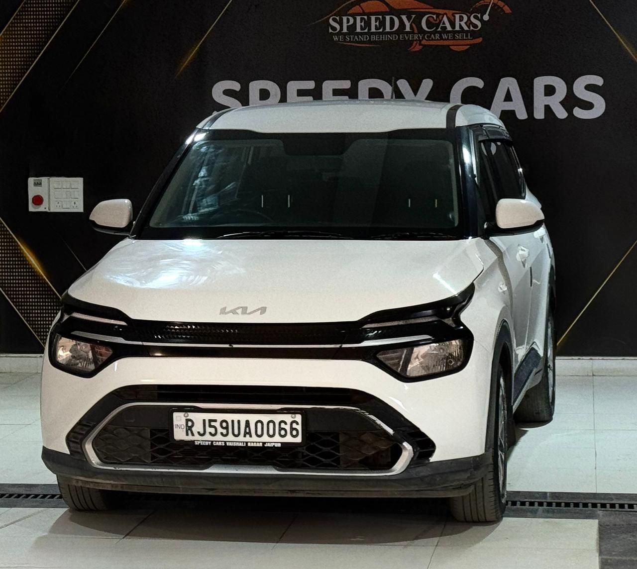 Kia Carens Prestige 2023