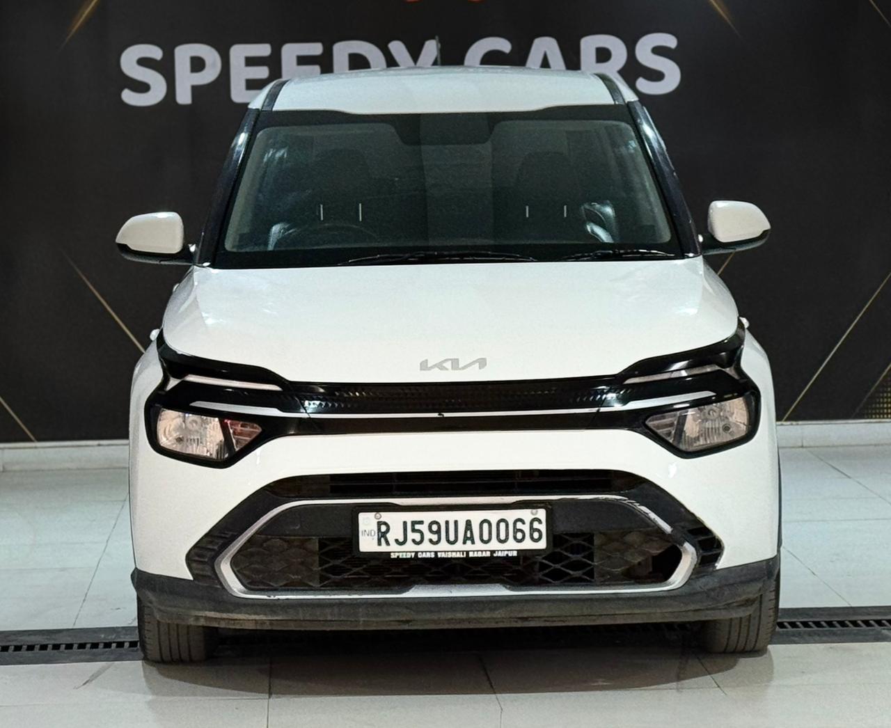 Kia Carens Prestige 2023
